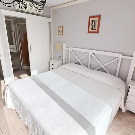 Parque Santiago 2 - 2 Bedroom - 119 - 2,5 Bathroom - Sleeps 5 - Top Location